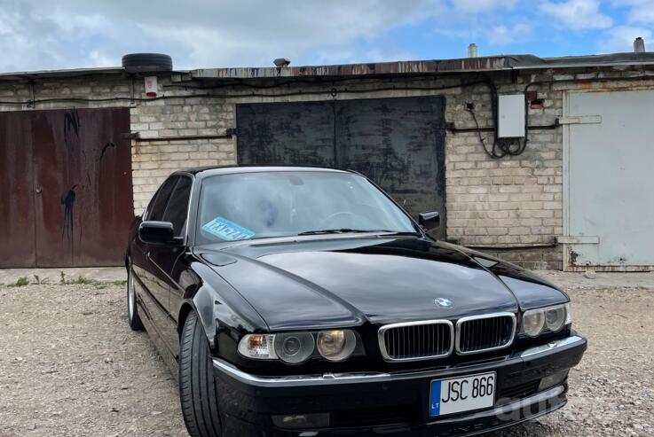 BMW 7 Series E38 Sedan
