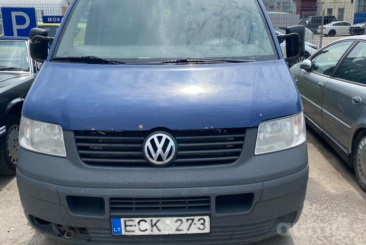 Volkswagen Transporter T5 Minivan 4-doors