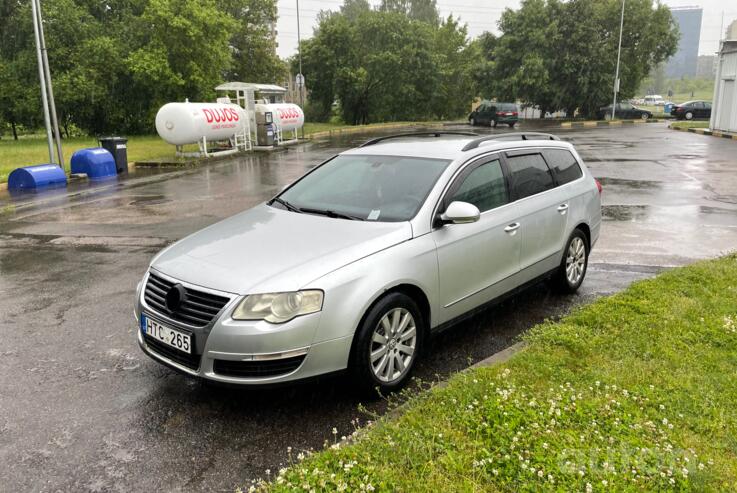 Volkswagen Passat B6 wagon 5-doors