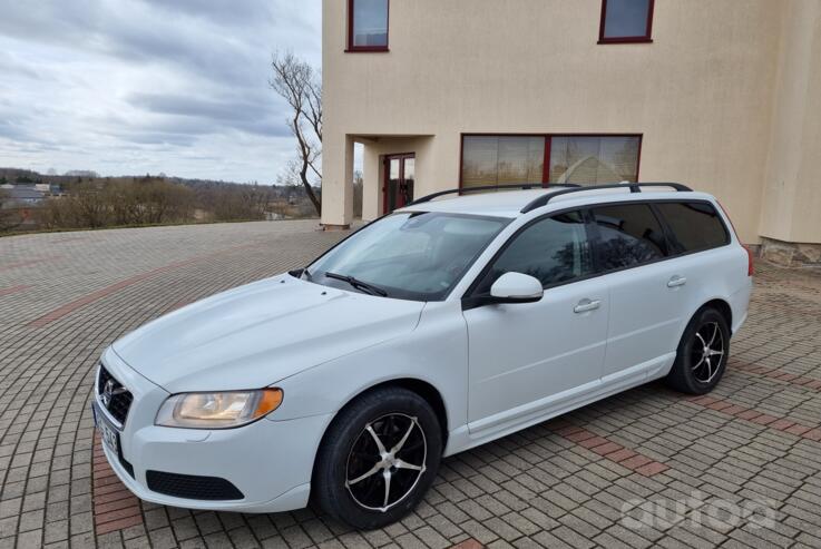 Volvo V70 3 generation wagon