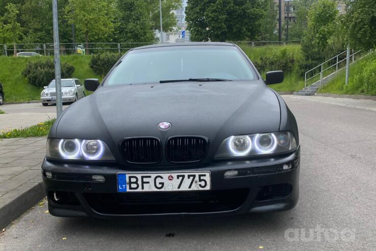 BMW 5 Series E39 Sedan 4-doors