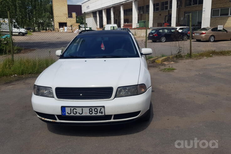 Audi A4 B5 Avant wagon 5-doors