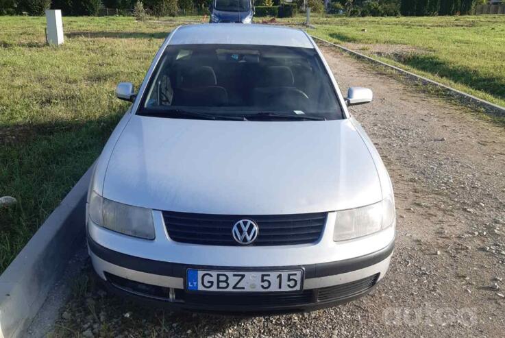 Volkswagen Passat B5 Sedan 4-doors