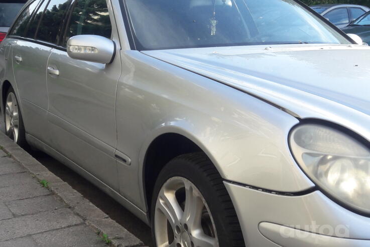 Mercedes-Benz E-Class W211/S211 wagon 5-doors