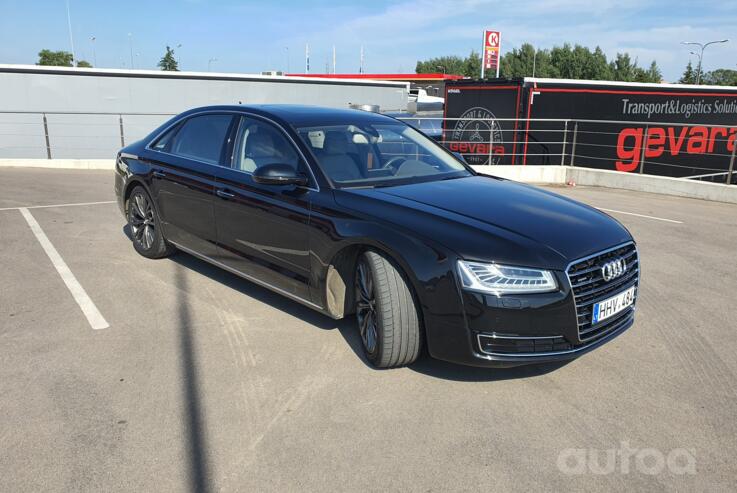 Audi A8 D4/4H Sedan
