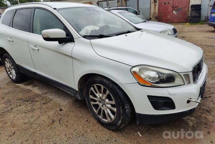 Volvo XC60 1 generation Crossover