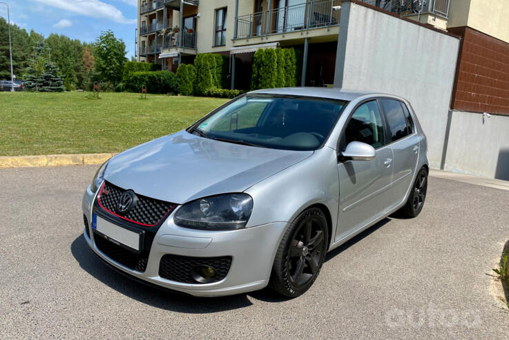 Volkswagen Golf 5 generation Hatchback 5-doors