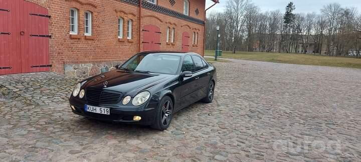 Mercedes-Benz E-Class W211/S211 Sedan 4-doors
