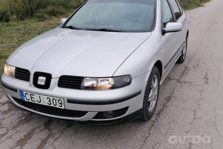 SEAT Toledo 2 generation Sedan