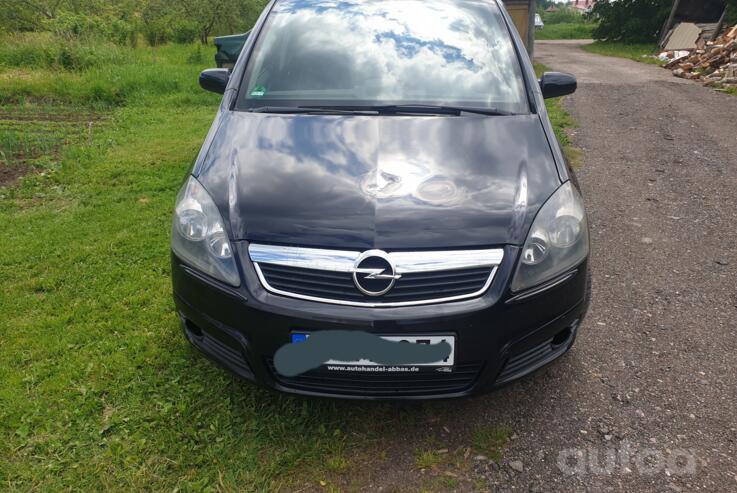 Opel Zafira B Minivan 5-doors