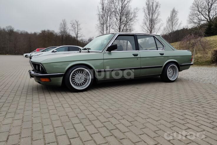 BMW 5 Series E28 Sedan