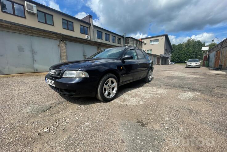 Audi A4 B5 Avant wagon 5-doors