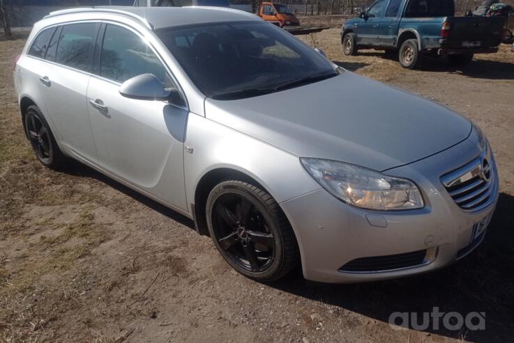 Opel Insignia A Sports Tourer wagon 5-doors