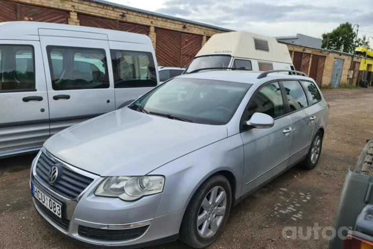 Volkswagen Passat B6 wagon 5-doors