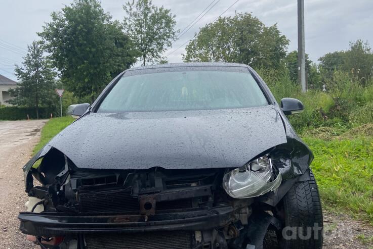 Volkswagen Golf 5 generation Hatchback 5-doors