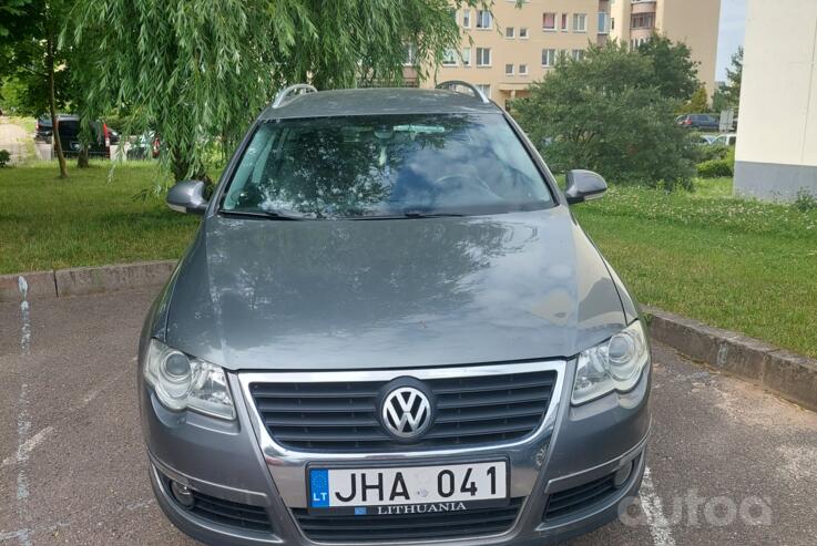 Volkswagen Passat B6 wagon 5-doors