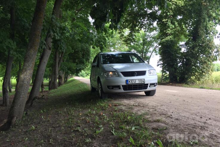 Volkswagen Touran 1 generation Minivan