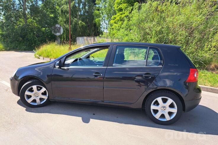 Volkswagen Golf 5 generation Hatchback 5-doors