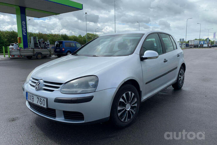 Volkswagen Golf 5 generation Hatchback 5-doors