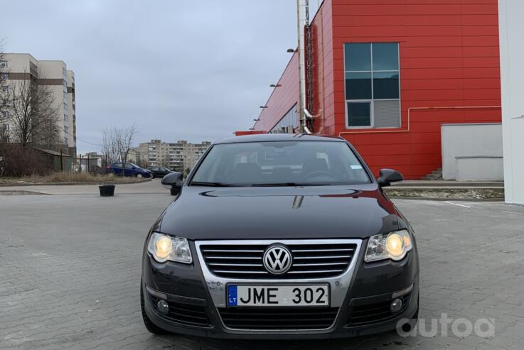 Volkswagen Passat B6 Sedan 4-doors
