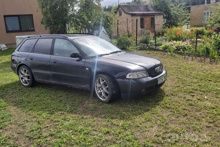 Audi A4 B5 Avant wagon 5-doors
