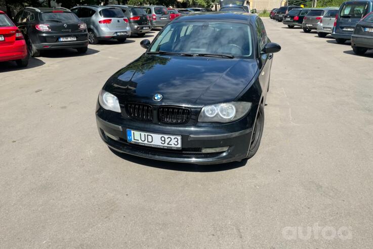 BMW 1 Series E81/E82/E87/E88 [restyling] Hatchback 5-doors