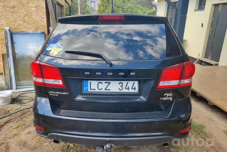 Dodge Journey 1 generation [restyling] Crossover