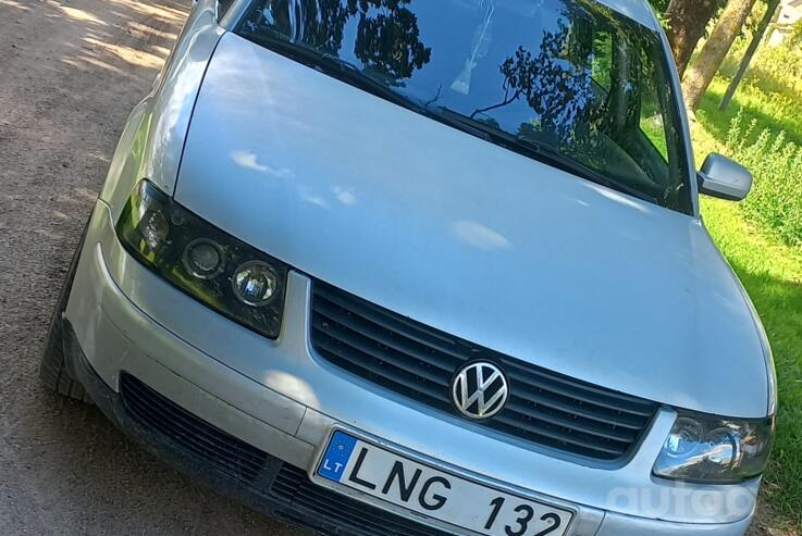 Volkswagen Passat B5 Sedan 4-doors