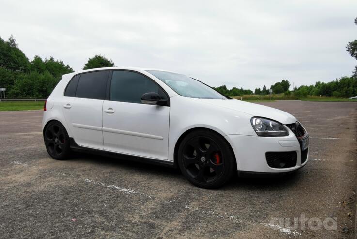 Volkswagen Golf GTI 5 generation