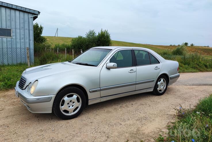 Mercedes-Benz E-Class W210/S210 [restyling] Sedan