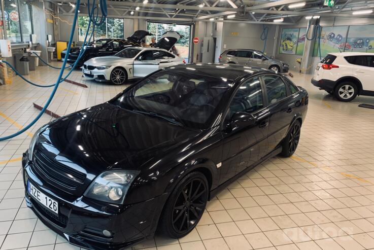 Opel Vectra C GTS hatchback