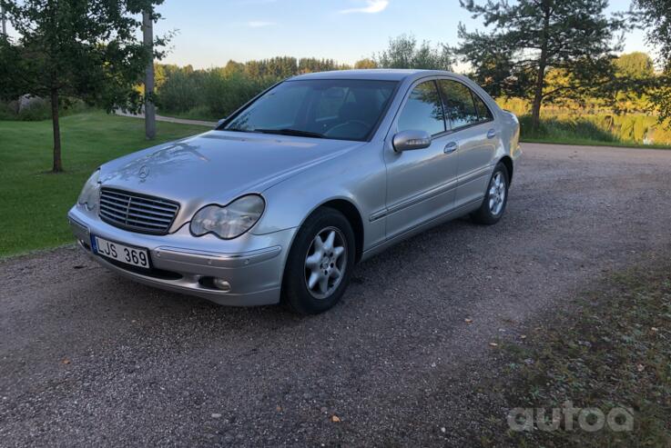Mercedes-Benz C-Class W203/S203/CL203 Sedan