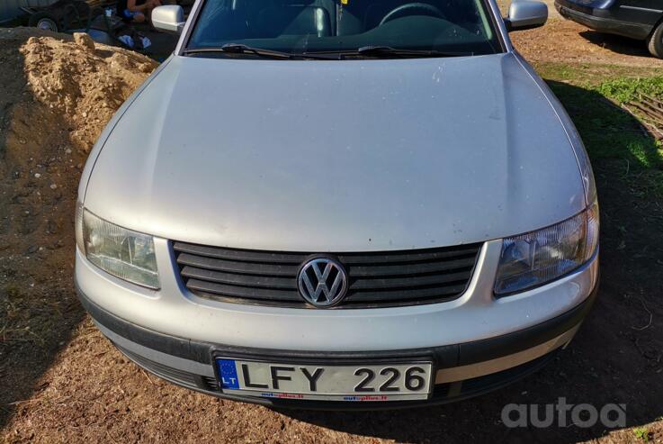 Volkswagen Passat B5 Sedan 4-doors