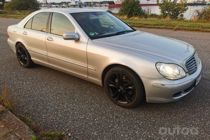 Mercedes-Benz S-Class W220 [restyling] Sedan 4-doors