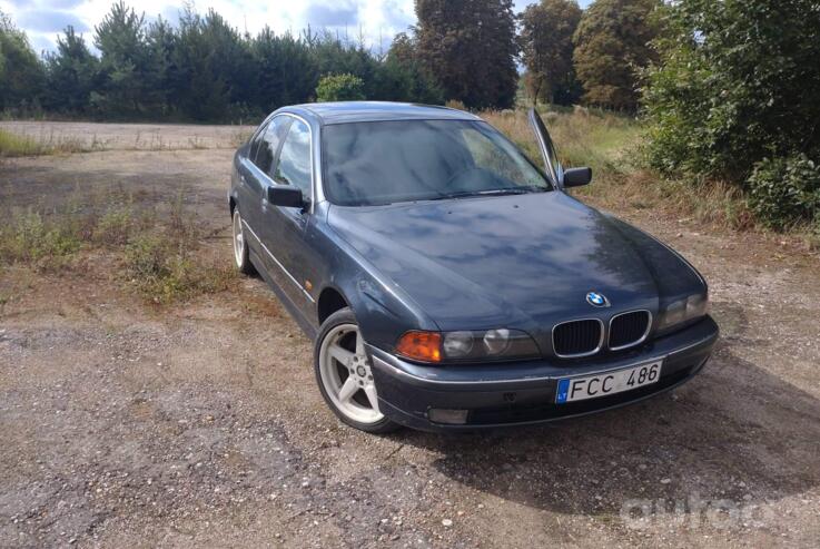 BMW 5 Series E39 Sedan 4-doors