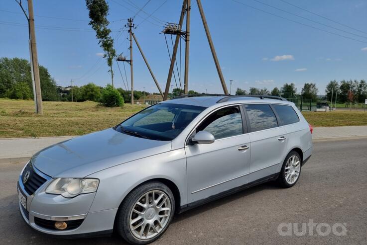 Volkswagen Passat B6 wagon 5-doors