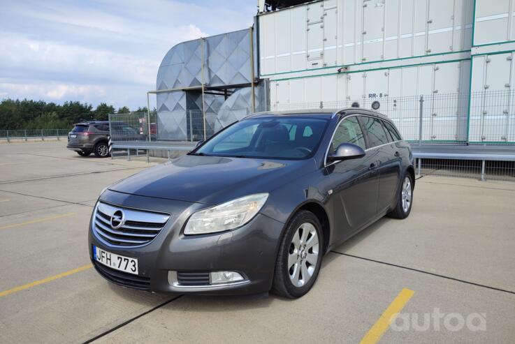Opel Insignia A Sports Tourer wagon 5-doors