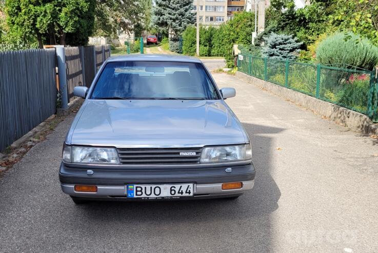 Mazda 929 LA4 Sedan