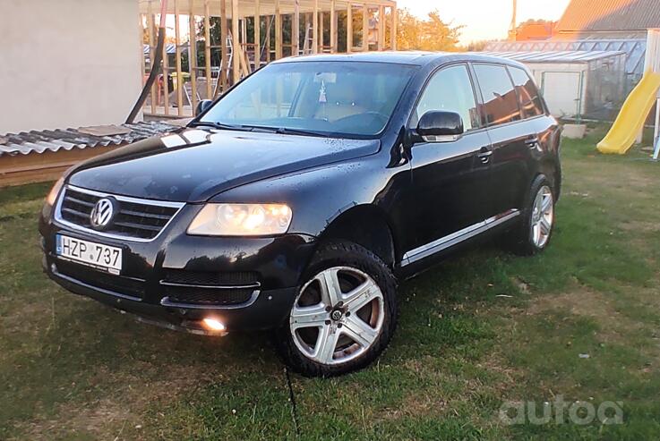 Volkswagen Touareg 1 generation Crossover