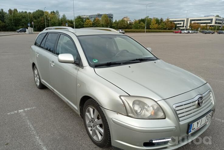 Toyota Avensis 2 generation wagon