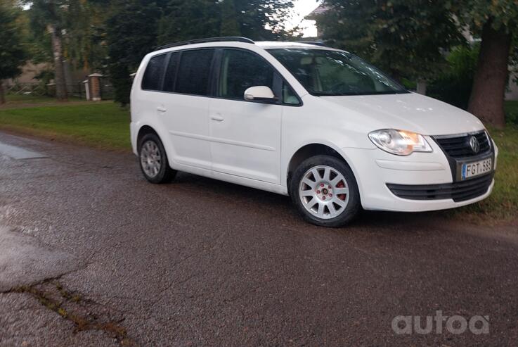 Volkswagen Touran 1 generation [restyling] Minivan 5-doors