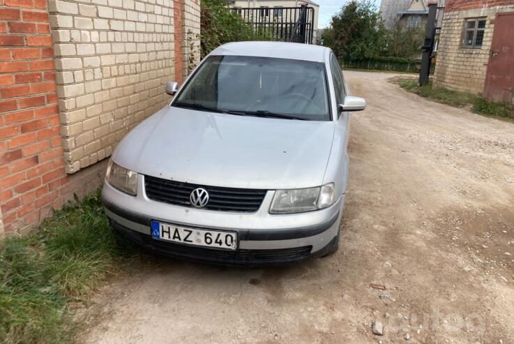 Volkswagen Passat B5 Sedan 4-doors