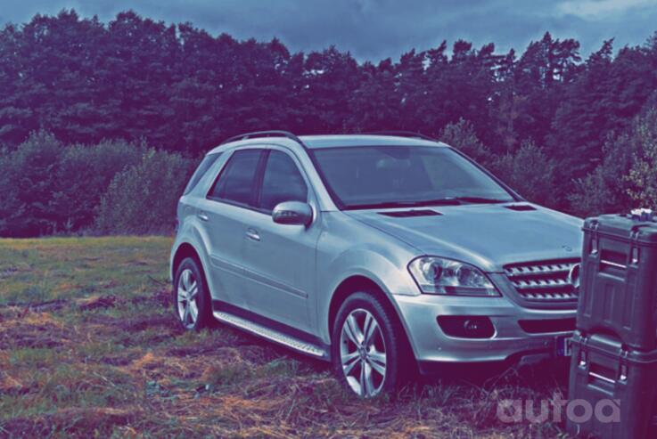 Mercedes-Benz M-Class W164 Crossover 5-doors