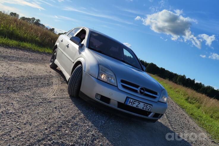 Opel Vectra C GTS hatchback