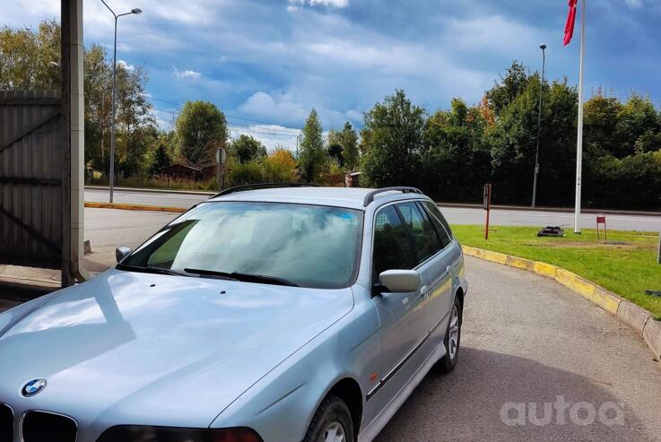 BMW 5 Series E39 Touring wagon