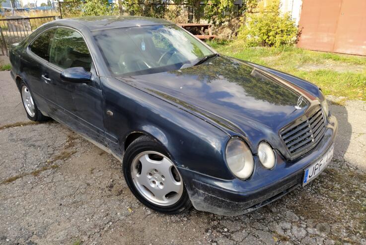 Mercedes-Benz CLK-Class C208 Coupe