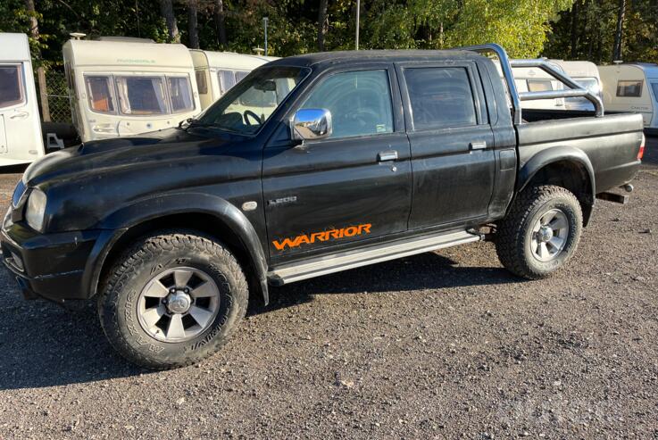Mitsubishi Warrior
