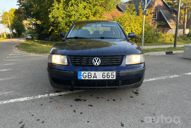 Volkswagen Passat B5 Sedan 4-doors