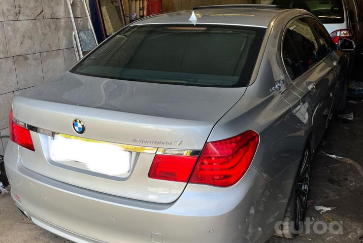 BMW 7 Series F01/F02 Sedan
