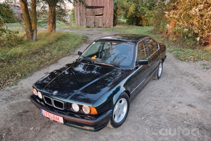 BMW 5 Series E34 Sedan
